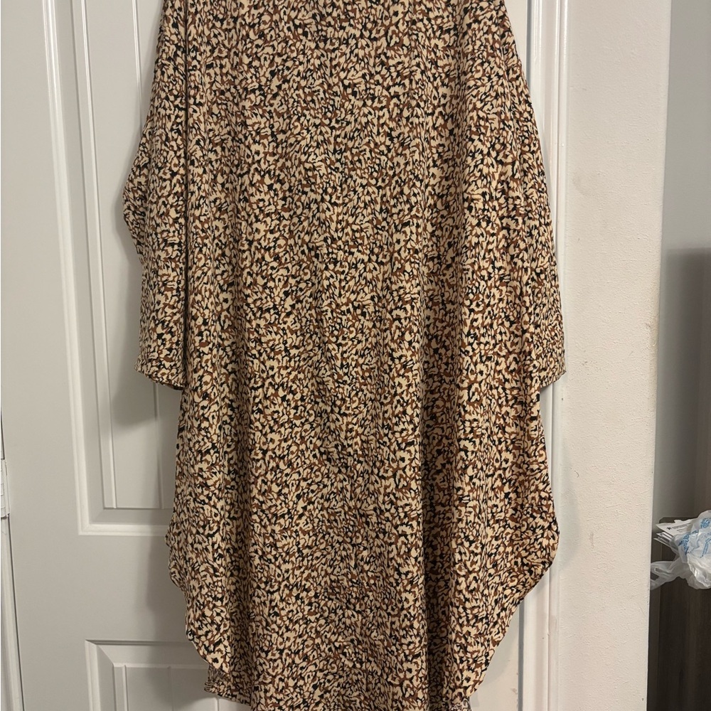 Leopard Print High-Low Tunic - Picture 2 of 3